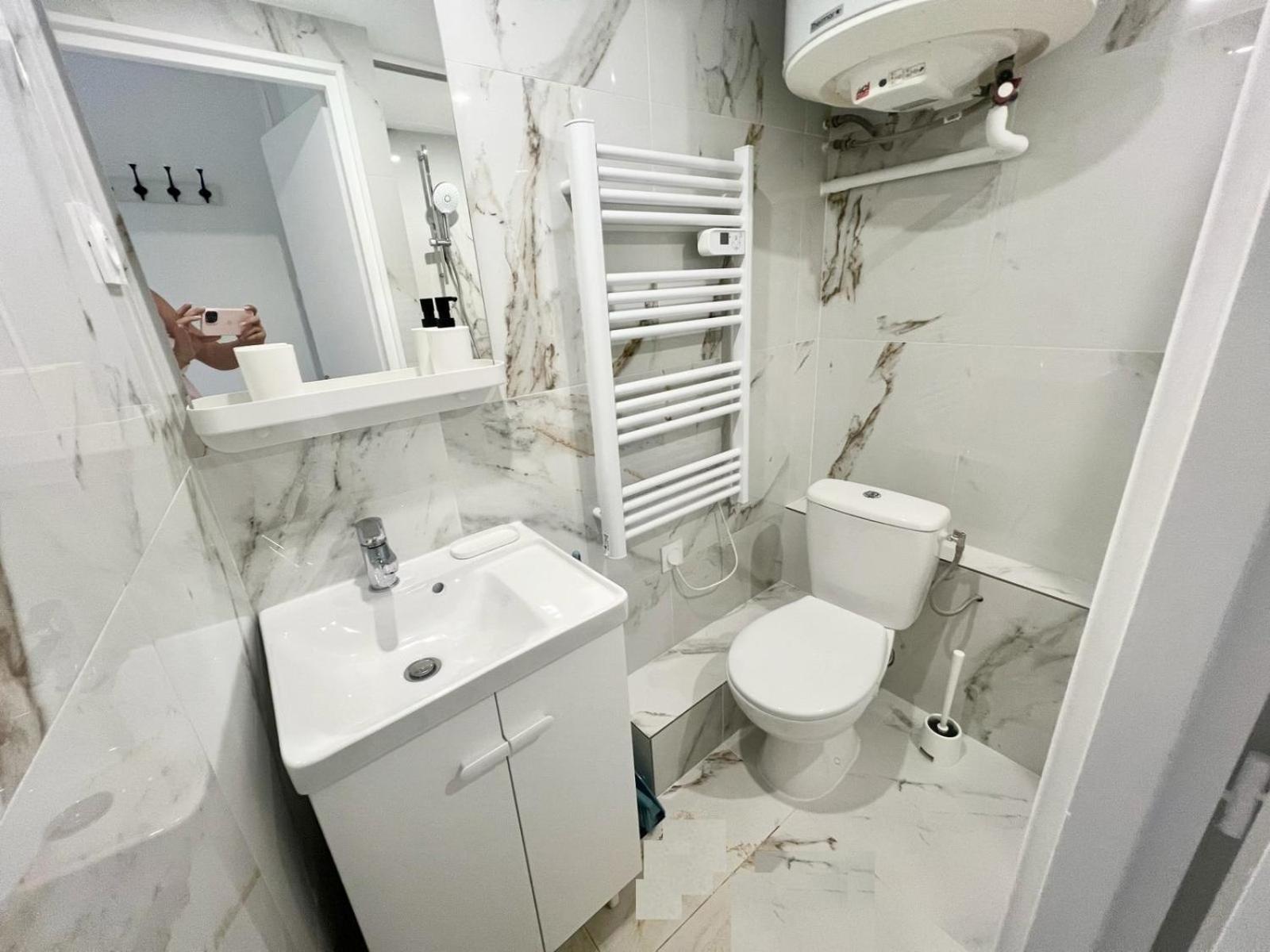 Studio Moderne Renove Avec Balcon Niza Exterior foto